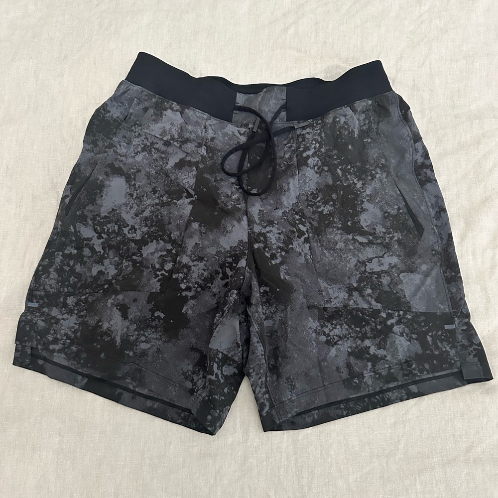 Lululemon - Men’s License To Train (Lined) Workout short.